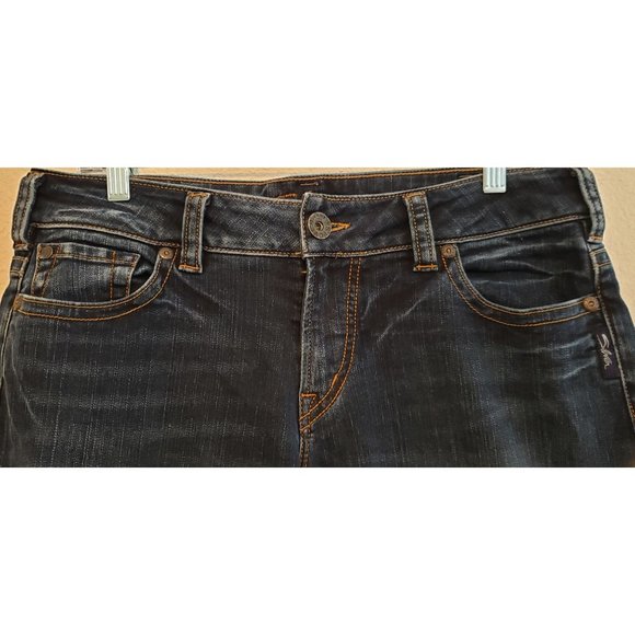 Silver Jean ~ Suki Capri ~ Size 33 - Picture 9 of 13